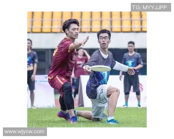 杨芳专访揭秘飞盘运动崛起背后的成功秘诀与发展趋势